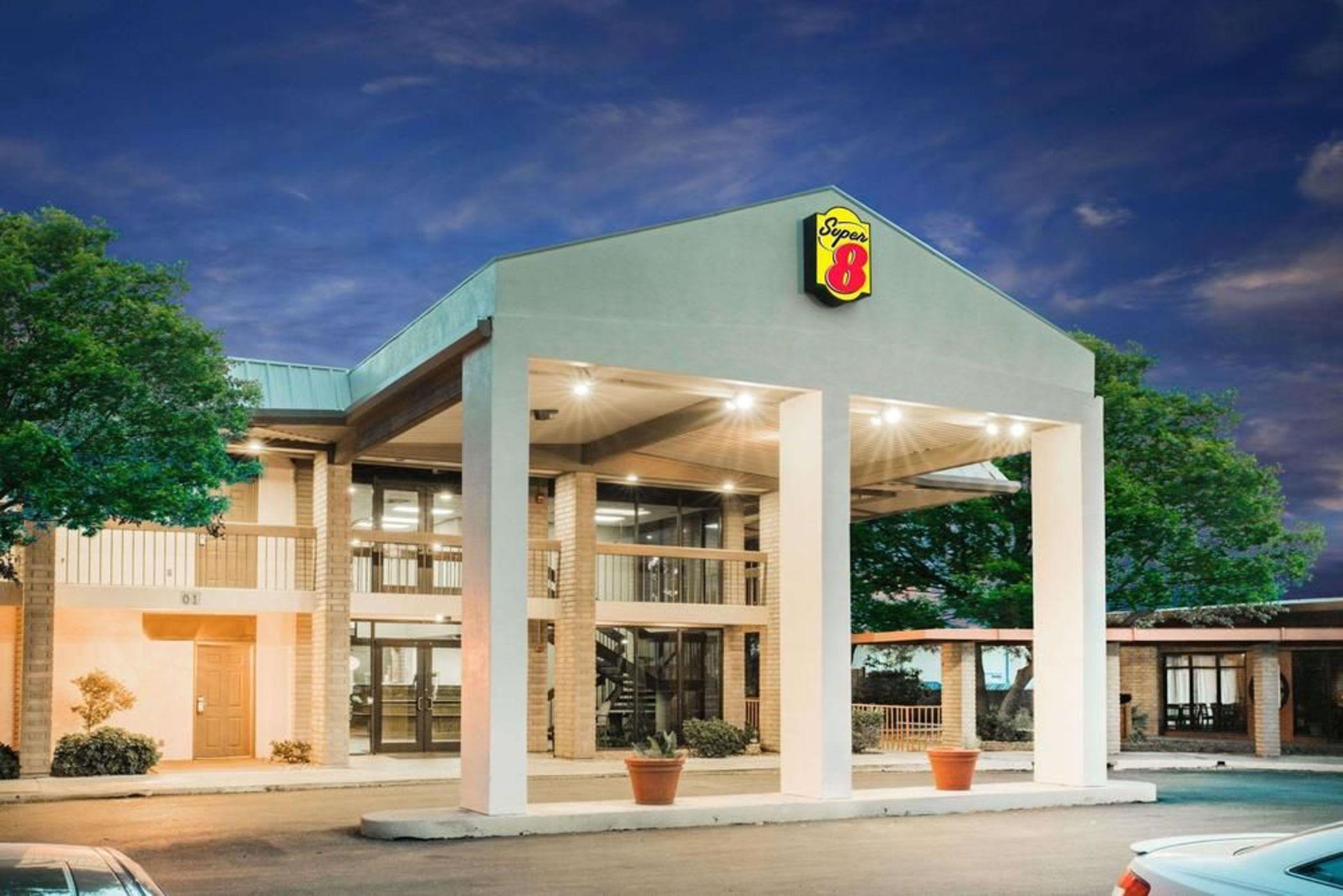 Super 8 By Wyndham Sonora Exterior foto